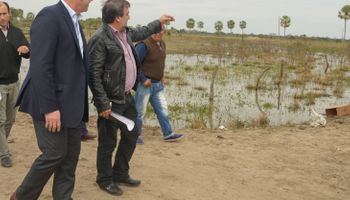 Buryaile recorrió zonas inundadas en Corrientes