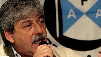 Buzzi, duro con el gobierno, juntó fuerza contra la ley de semillas