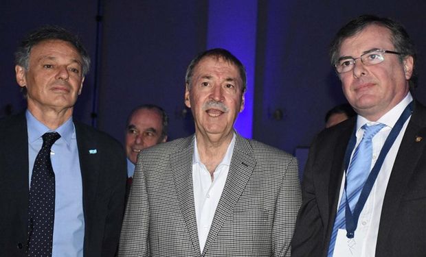Cabrera dijo que habrá créditos para financiar a clientes y alargarán el plazo para liquidar divisas.
