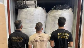 Polícia Federal apreende cocaína em contêiner de café no Porto de Paranaguá