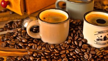 Consumo de café despenca no mercado interno, enquanto exportações disparam