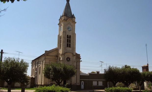 “Es como una cadena”: una simple acción contagió a los vecinos de Cafferata y ayudó al arraigo rural