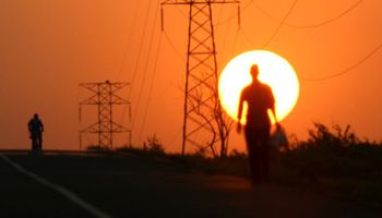 Sudeste e Centro-Oeste terão recorde de calor; Rio Grande do Sul já enfrenta alagamentos 