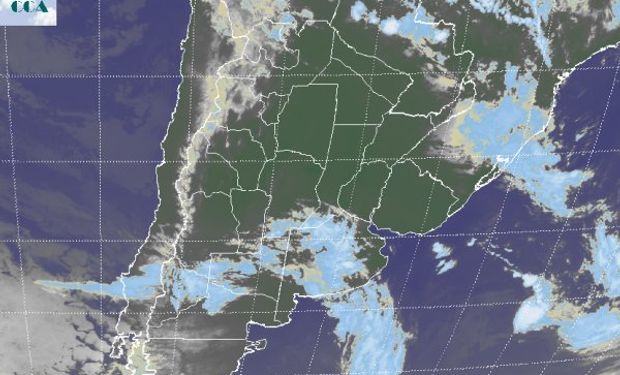 Desarrollo de coberturas nubosas asociadas al avance de un sistema frontal que por lo pronto no parece imponer una situación de precipitaciones.