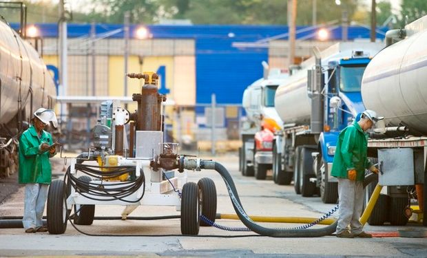 Petrobrás anuncia aumento de mais 8,87% no preço do diesel