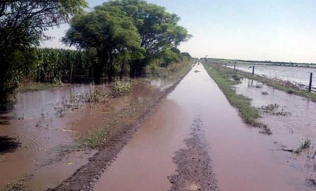 Estado intransitable de los caminos rurales.