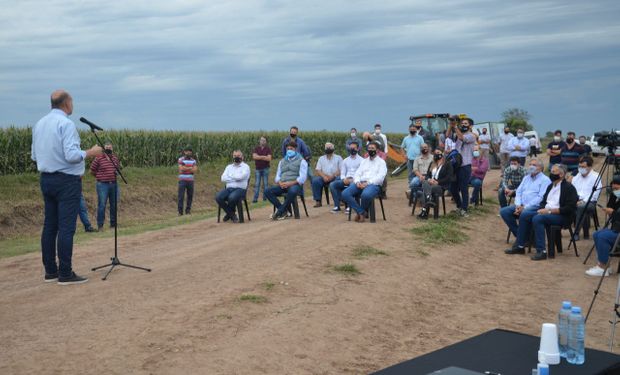 Santa Fe: mejorarán 11 kilómetros de caminos rurales en la zona de Pilar