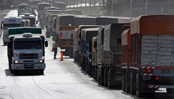 Agroexportadoras analizan financiar las obras de infraestructuras para el ingreso a los puertos del Gran Rosario