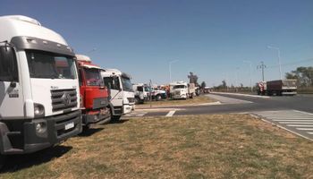 Córdoba: transportistas levantaron los cortes de rutas