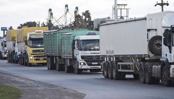 El transporte de carga tiene una reactivación “limitada”, pero teme que el conflicto en Medio Oriente golpee en el costo del gasoil
