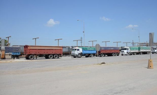 Bahía Blanca: se levantó el paro de transportistas y los puertos comenzaron a entregar cupos