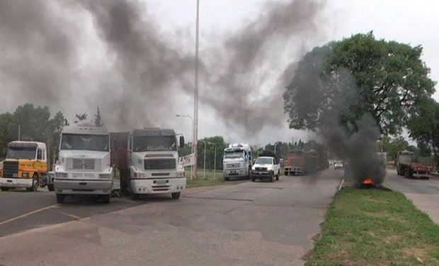 Entre Ríos: transportistas paran en toda la provincia y reclaman menos impuestos