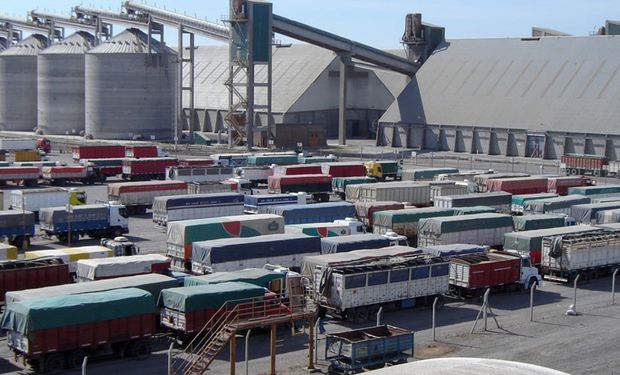 Argentina tiene el flete de granos un 30 % más caro que Brasil y Estados Unidos