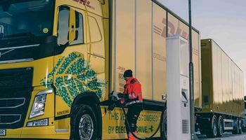 Volvo comienza las pruebas con camiones pesados eléctricos en Europa