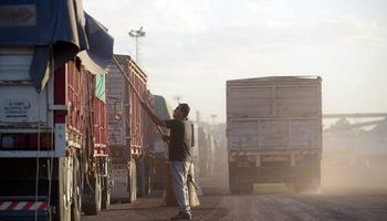 El costo del transporte de carga aumentó un 47% y se declararon en emergencia