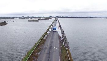 Hubo fuertes lluvias y se agravó la inundación en Buenos Aires