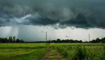 El Servicio Meteorológico Nacional alertó por tormentas fuertes y lluvias intensas