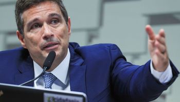 Senado convida presidente do Banco Central para explicar taxa de juros