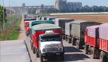 El costo del transporte subió un 2,56 %: combustible y personal, predominan en la ecuación