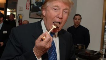 Trump recomienda comer más carne y volver a los alimentos “reales”: “Debemos apoyar a los agricultores y ganaderos”