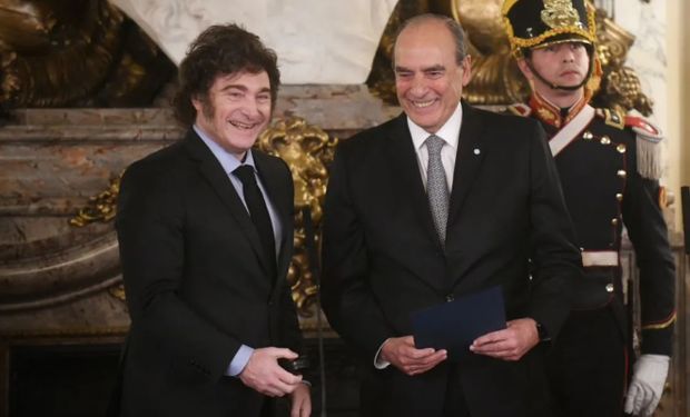 De la política al agro: el exjefe de Gabinete de Milei contó que se volcó a la producción de huevos