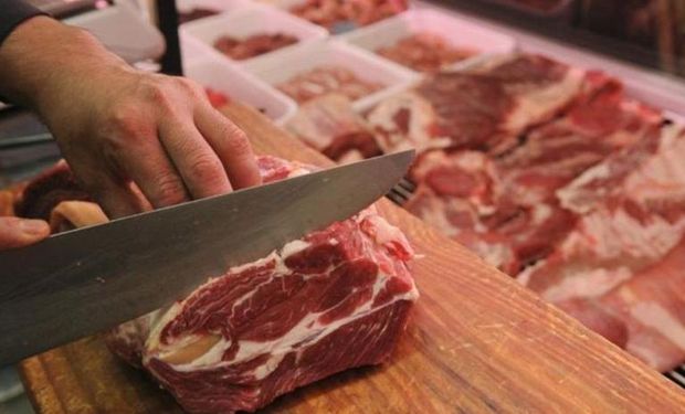 “Hay más impuestos que ganancias”: el 25 % del precio de la carne, la leche y el pan se lo lleva el Estado