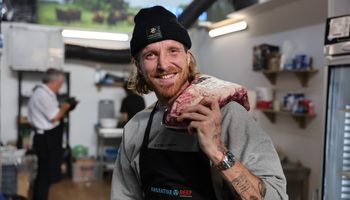 Quiénes son los influencers europeos que probaron la carne argentina y cuál fue la reacción