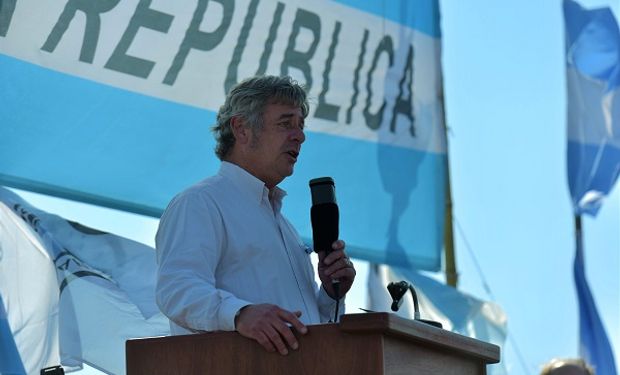 Pino sobre la carne: "Me despierto a la noche a ver el Boletín Oficial, porque hubo un compromiso"