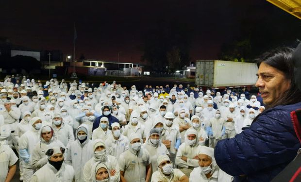 Trabajadores de la carne van al paro y reclaman un aumento salarial