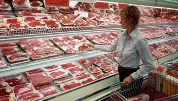 Gobierno va a buscar retrotraer "subas desmedidas" de la carne