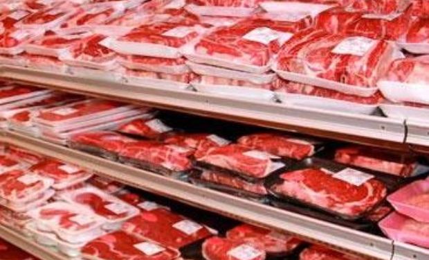 El poder de compra de los asalariados privados bajó 11,3% contra el alza de las carnes.