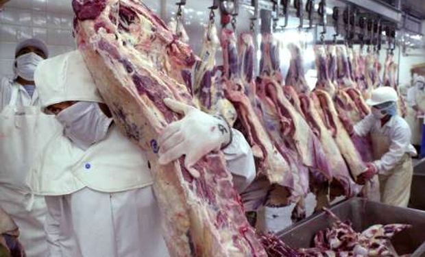 Nueva multa por importación ilegal de carne de Brasil.