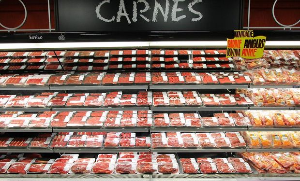 Os preços no atacado também declinaram no mercado atacadista de carne bovina ao longo de agosto, denotando um quadro de consumo bastante lento.