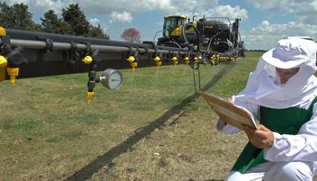 Con más de 17.000 empleos directos y 30 plantas en el país, los números detrás de la industria de fitosanitarios