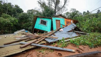 Governo do RS anuncia plano de reconstrução de R$ 12 bi e terá cidades temporárias