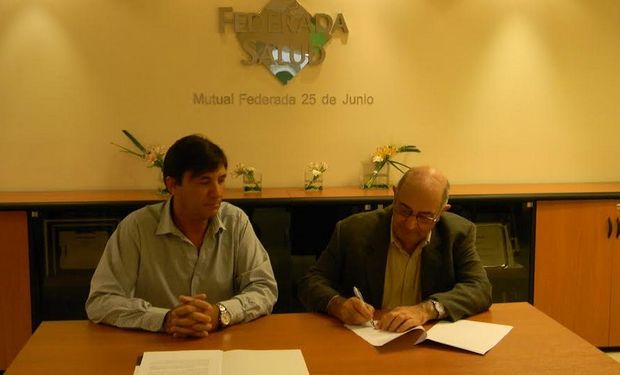 La rubrica del convenio tuvo lugar en la sede central de la entidad mutualista, en Moreno 1222 (Rosario), y contó con la participación especial del secretario de Agricultura de Santa Fe, Luis Contigiani.