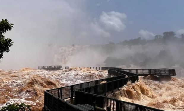 Cataratas do Iguaçu estão com vazão de 24,2 milhões de litros d’água por segundo hoje (dia 27)