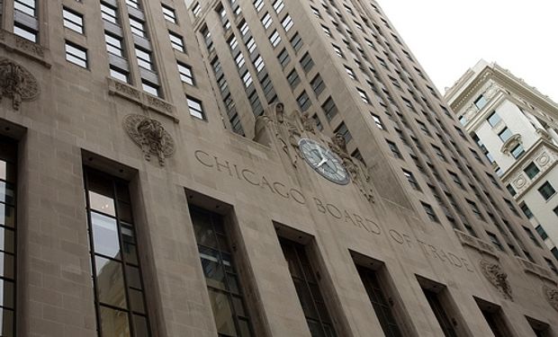 Chicago: la soja opera con pérdidas