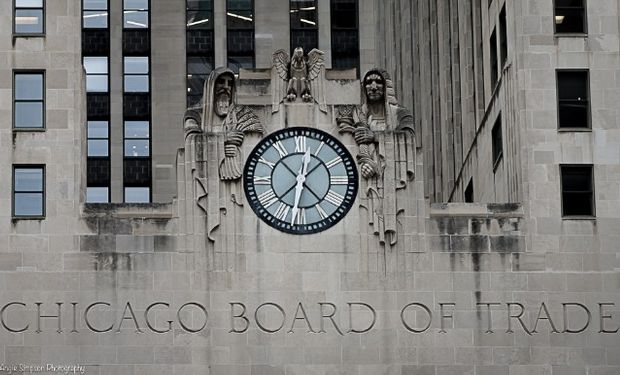 Bajas para la soja y el maíz en Chicago.