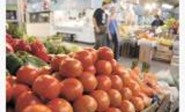 Se dispara otra vez el precio del tomate que llega casi a $ 40