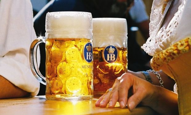 Pela primeira vez, cerveja da Oktoberfest será feita no Brasil