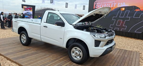 chevrolet cabina simple