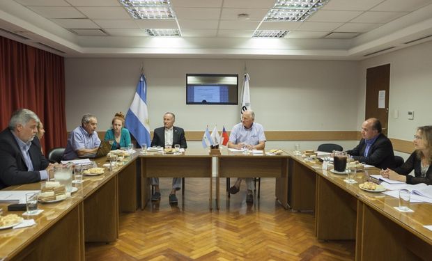 Chile observó cómo funciona la barrera sanitaria, los controles de movimientos de animales y la existencia ganadera.