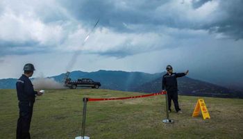 China lanzó un plan para generar lluvia artificial y combatir la sequía récord