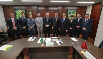 Reforço nas vendas: ministro Fávaro se reúne com delegação da China