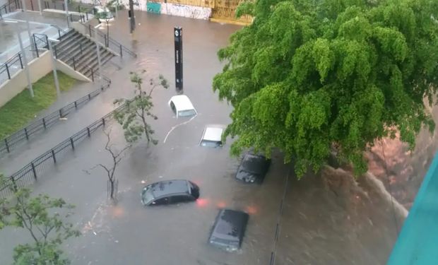 Fim de semana tem previsão de rajadas, trovoadas e alagamentos: veja onde