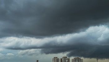 Chuvas intensas colocam áreas do Sudeste em risco