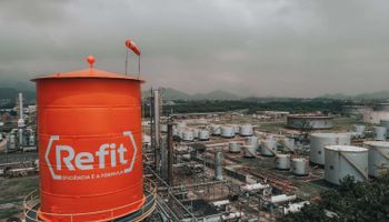 Megaoperação da PF investiga fraude fiscal de R$ 26 bilhões em empresa de combustíveis