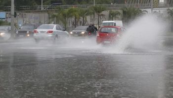Chuva forte avança pelo Brasil com previsão de temporais em várias regiões