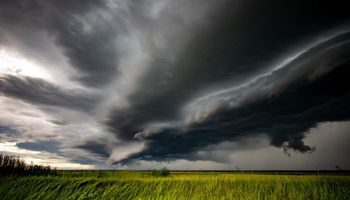 Chuva forte e ventos de até 80 km/h devem atingir Sudeste e Centro-Oeste nesta semana